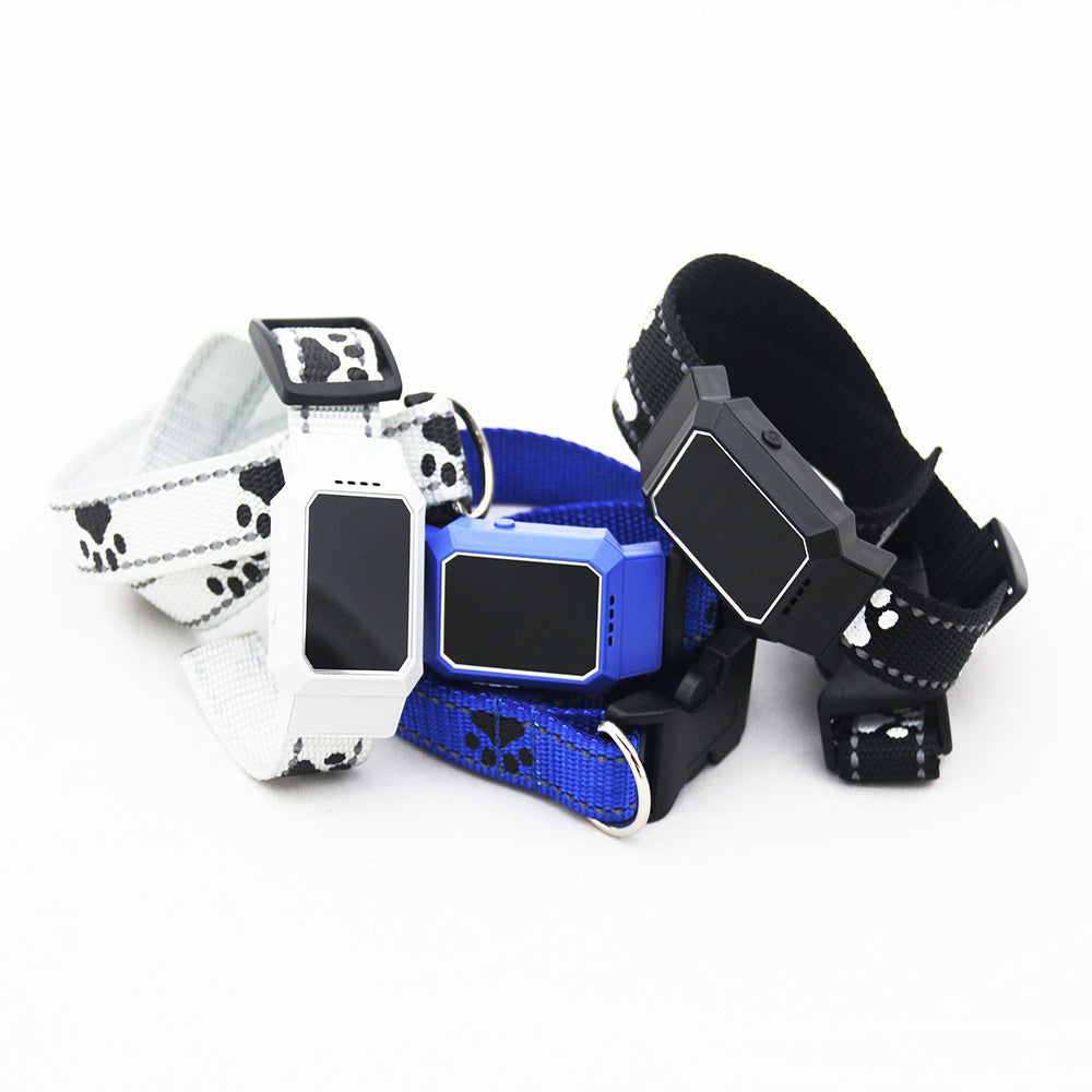 Pet collar locator